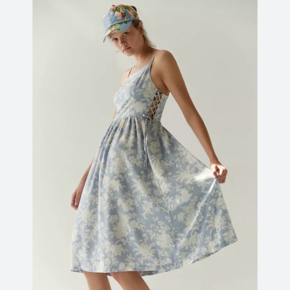 Urban Outfitters Blue and Cream Floral Midi Dress